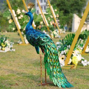 Chisheen Statues Outdoor Metal Art Peacock Solar Lights for Lawn Backyard Party Wedding