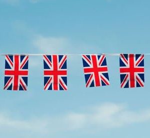 UK Fabric Union Jack Bunting Flag 10metres/33ft Long with 30 Flags (16cmX23cm). Ideal for weddings, parties, sporting events, car sales, showrooms, Pubs, Office & buildings.
